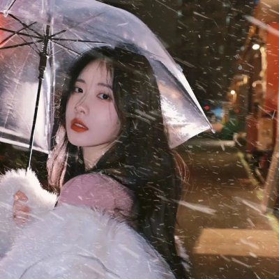 向下扭曲